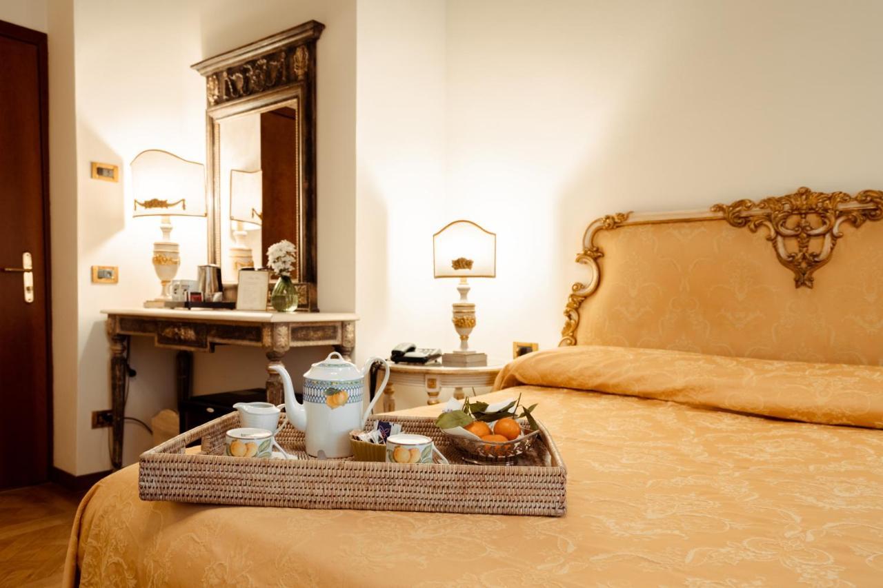Hotel Palazzo Alexander Lukka Zewnętrze zdjęcie