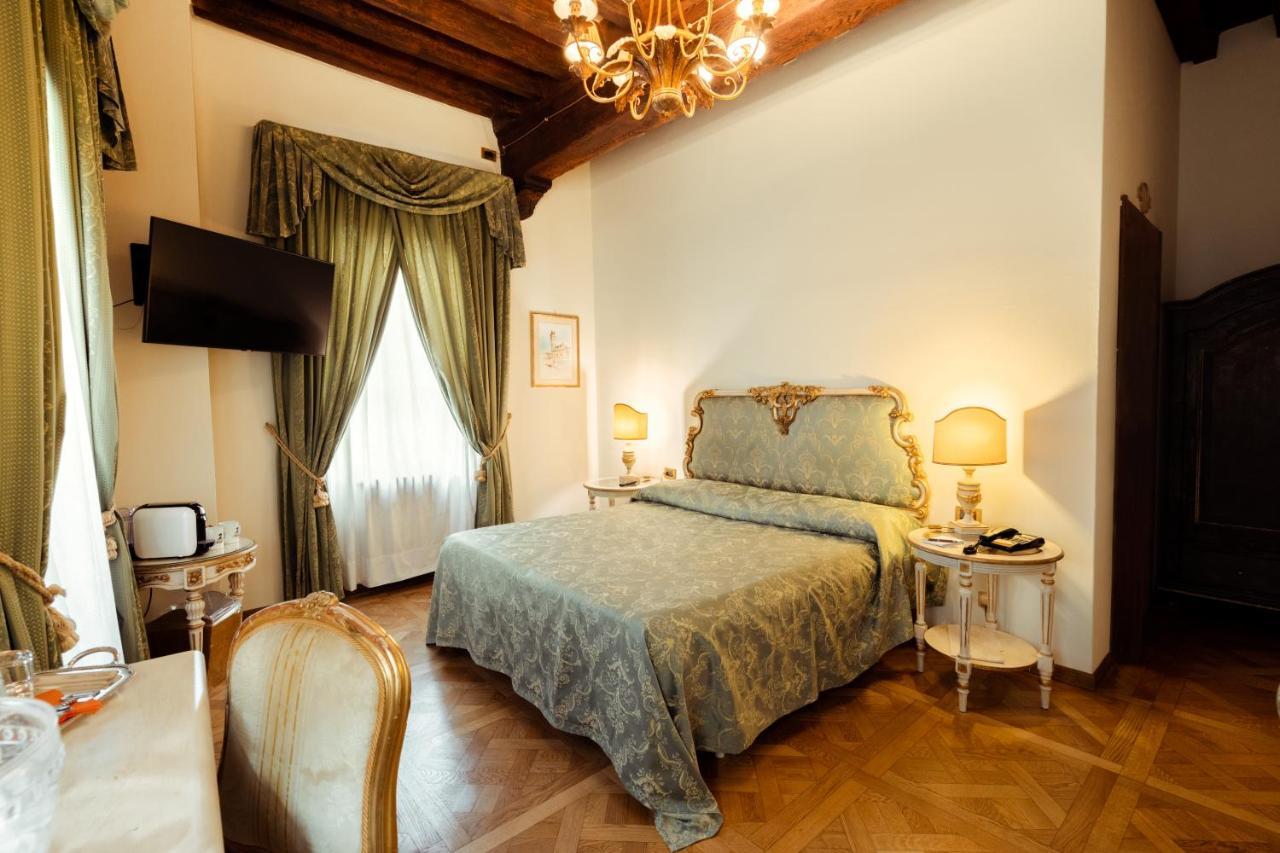 Hotel Palazzo Alexander Lukka Zewnętrze zdjęcie