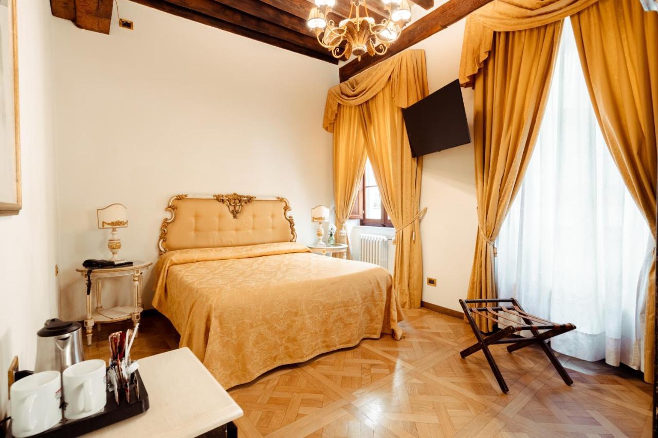 Hotel Palazzo Alexander Lukka Zewnętrze zdjęcie