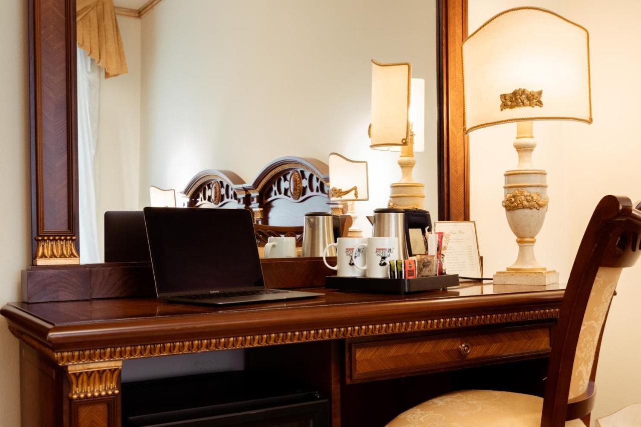Hotel Palazzo Alexander Lukka Zewnętrze zdjęcie