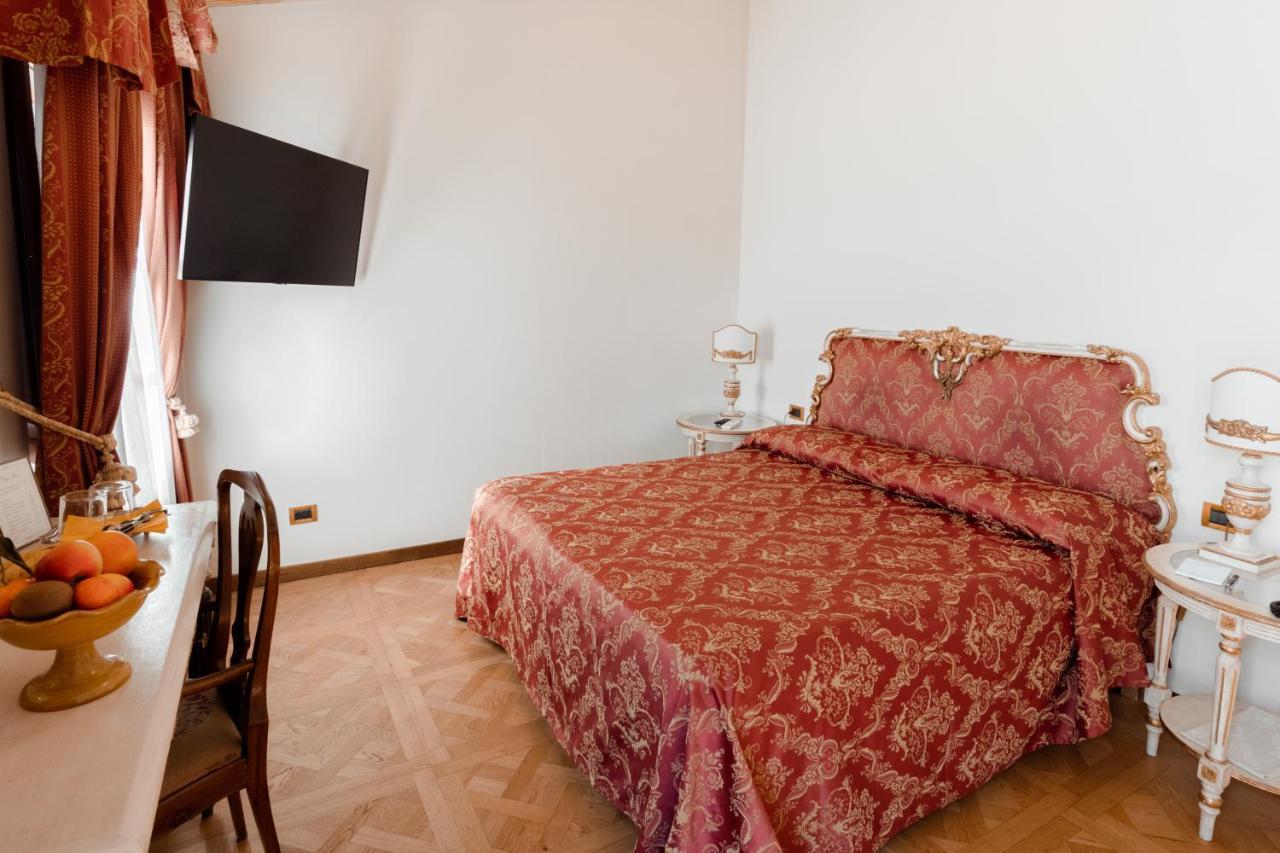 Hotel Palazzo Alexander Lukka Zewnętrze zdjęcie