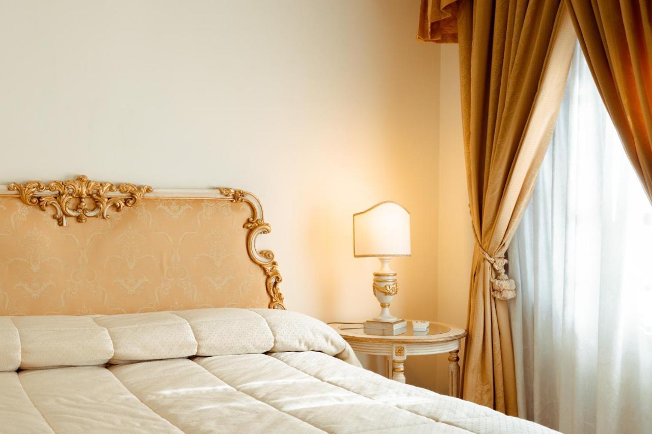 Hotel Palazzo Alexander Lukka Zewnętrze zdjęcie