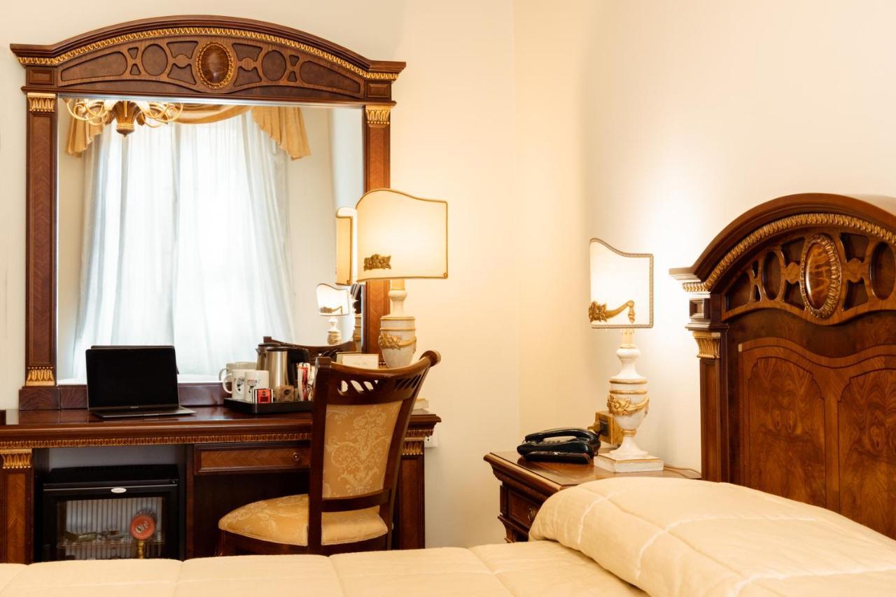 Hotel Palazzo Alexander Lukka Zewnętrze zdjęcie